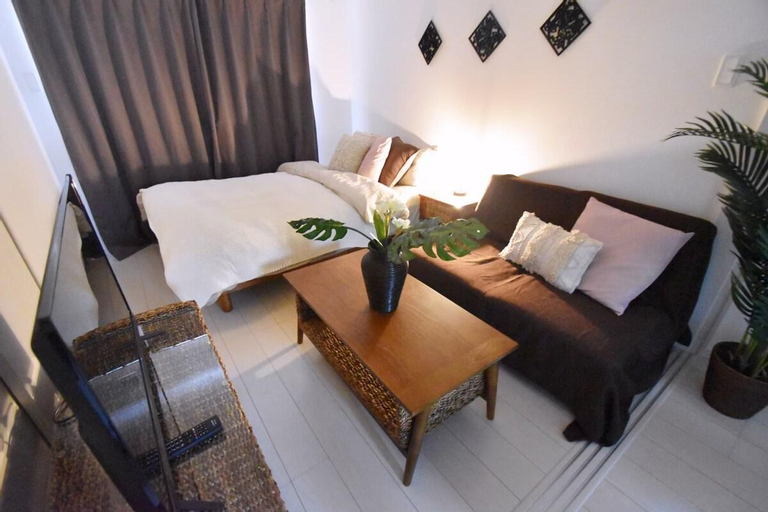 5, MK.10mins walk to Manzamo beach.Nearby Blue cave., Onna