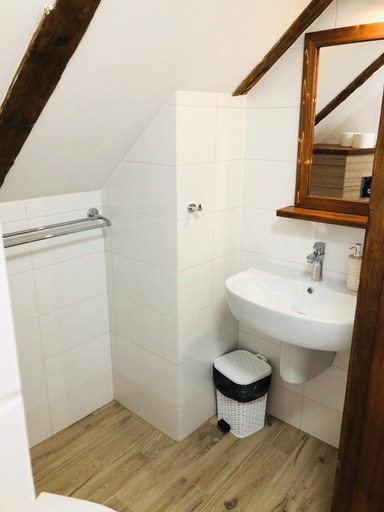 Bathroom, Gosciniec Krol Sielaw w samym CENTRUM z parkingiem, Mrągowo