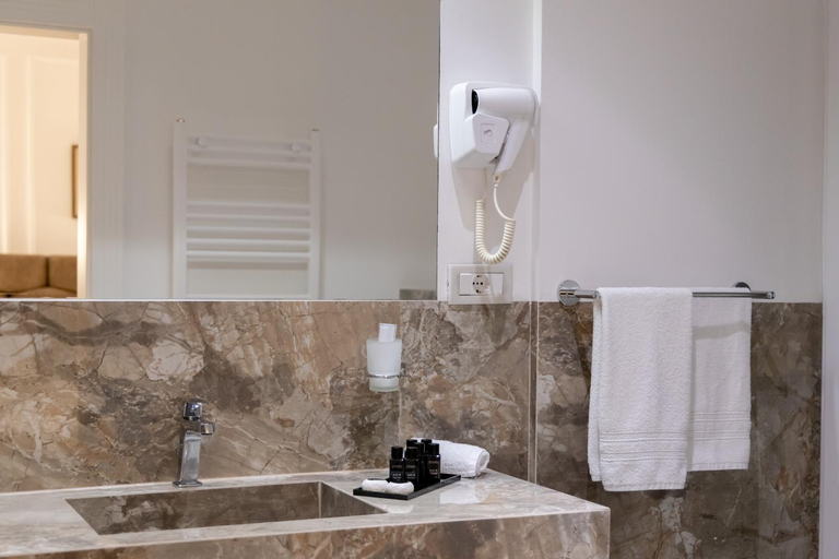 Bathroom 5, Star Hill Hotel & Spa, Priština