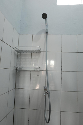 Bathroom 2, Rumah Marianne, Sorong