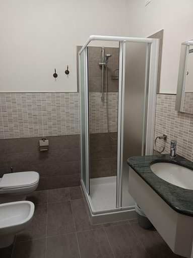 Bathroom 4, Riflessi d'Arte, Brescia