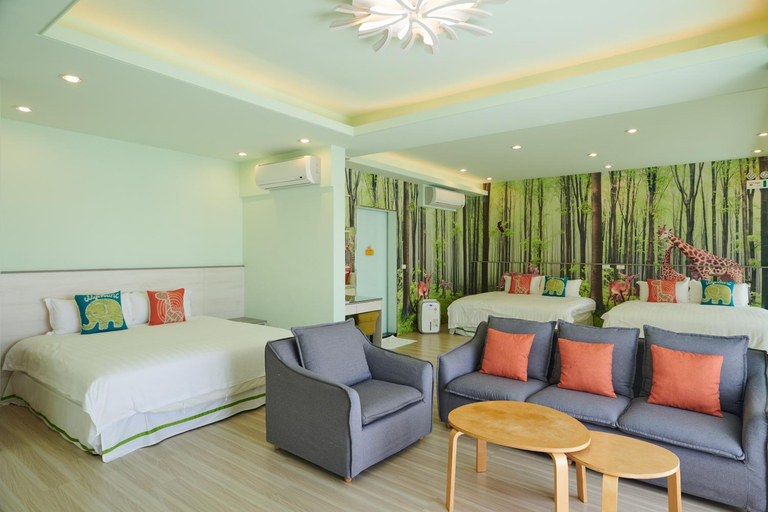 Bedroom 2, Wunan Zoo Family Homestay, Yilan