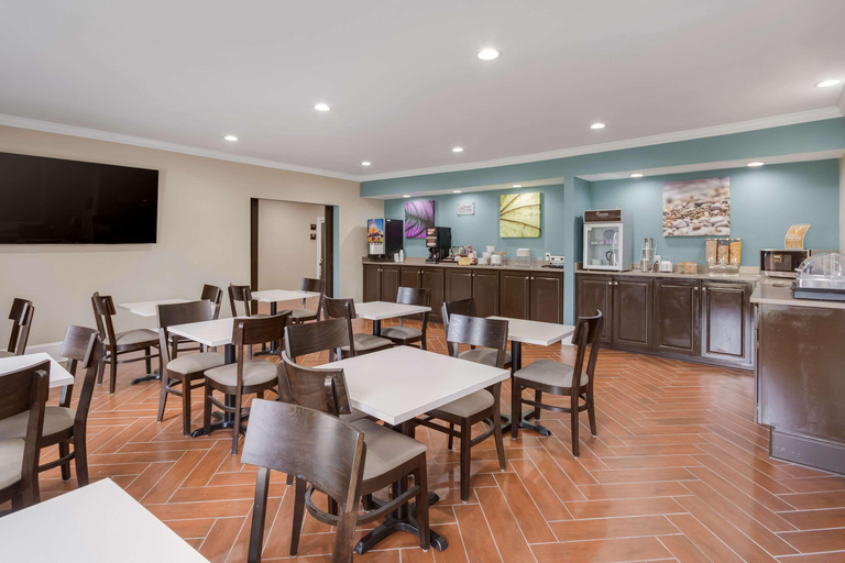 Food & Drinks 5, Sleep Inn & Suites Niceville - Destin, Okaloosa