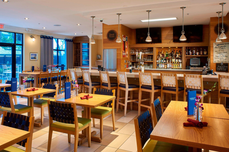 Food & Drinks 5, Four Points by Sheraton Punta Gorda Harborside, Charlotte