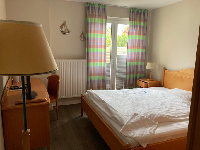 Bedroom 2, Hotel Die Friesenhalle, Nordfriesland