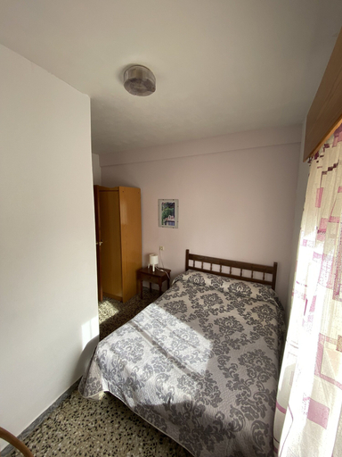 Bedroom 2, Pension Martinez, Guadalajara