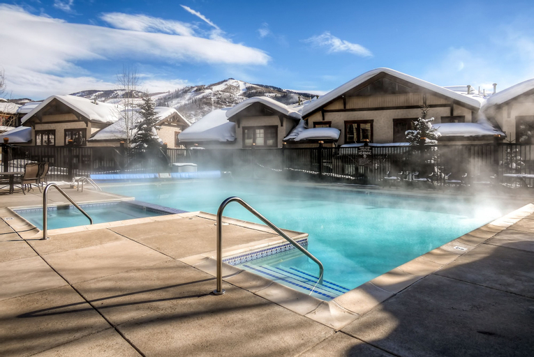EagleRidge Lodge & Townhomes, Routt