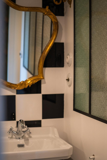 Bathroom 3, Villa Hortensia, Hautes-Pyrénées