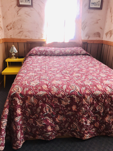 Bedroom 3, Black Hills Cabins at Quails Crossing, Pennington