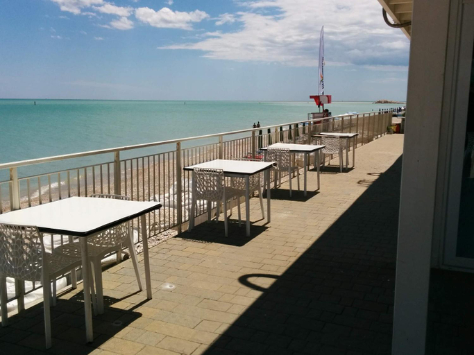 Food & Drinks 2, fronteMare Faleria, Fermo