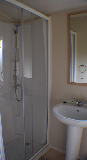 Bathroom 3, Chapel View Caravans, Northumberland