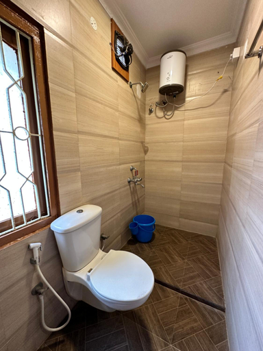 Bathroom 4, Hotel Ramakrishna at Mahabalipuram, Kancheepuram