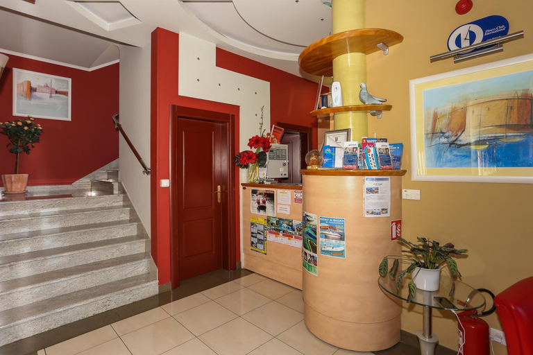Public Area 3, Apartments and Rooms Astoria, Seget