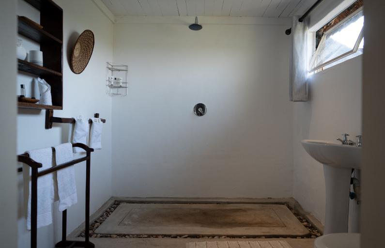 Bathroom, Shalimpo Safari Home - Mashatu Game Reserve, Tuli