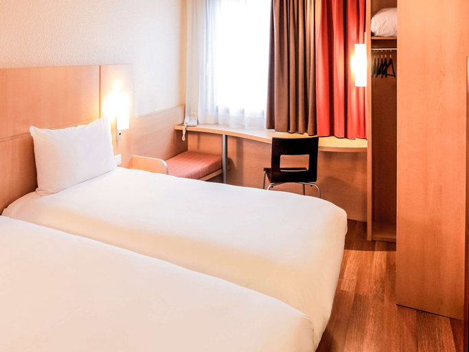 Bedroom 21