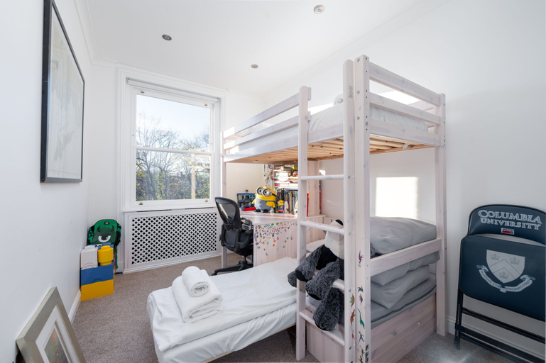 Bedroom 2, Bright Belgravia Home by Underthedoormat, London