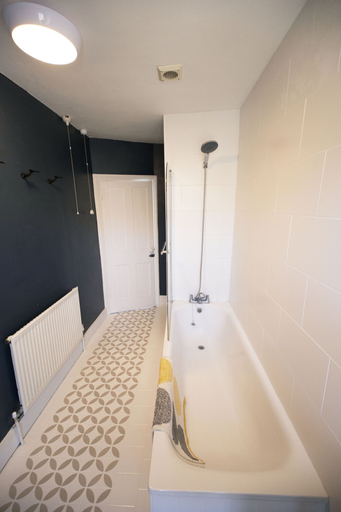 Bathroom 4, Lazy Daze, East Sussex
