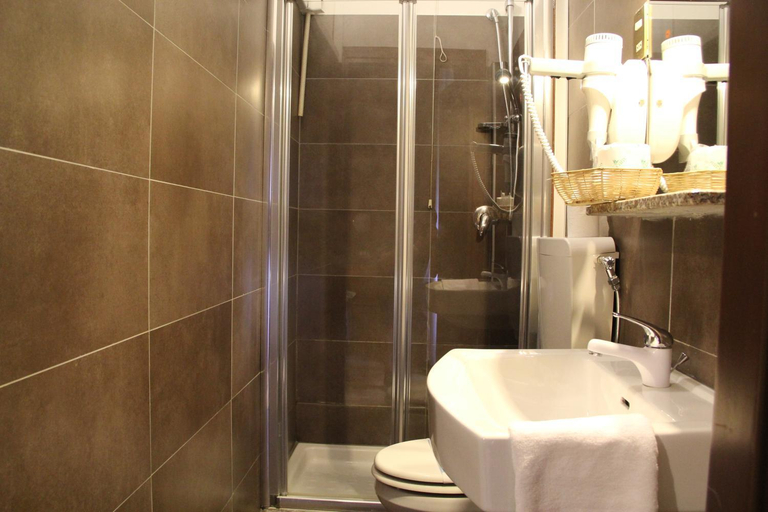 Bathroom 3, Hotel Bogart, Milano