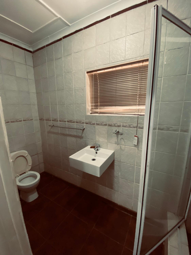 Bathroom 4, Comfort Home Guest House, Buffalo City