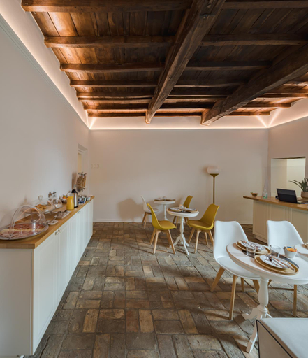 Others 5, Palazzo Lupardi Relais, Roma