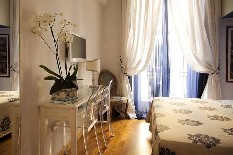 Bedroom 2, B&B Orsini46, Napoli