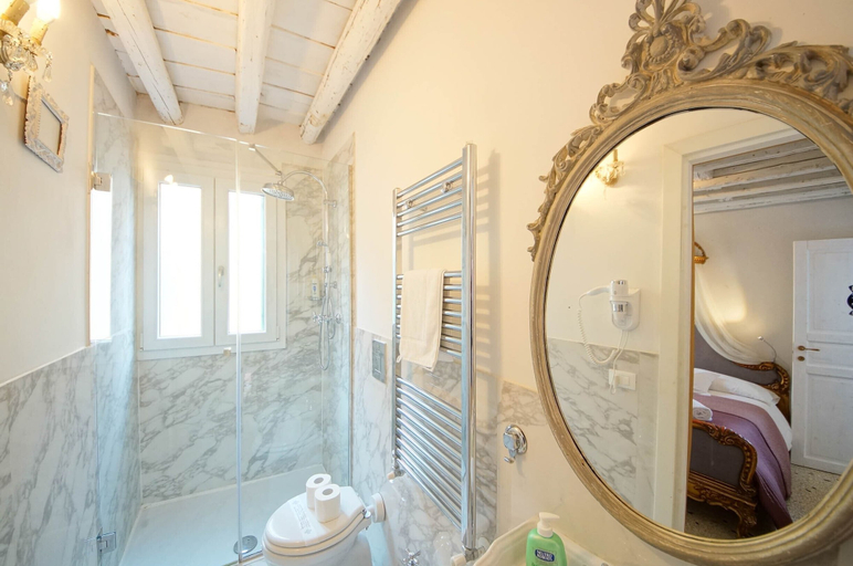 Others 3, DolceVita Apartments N. 509, Venezia
