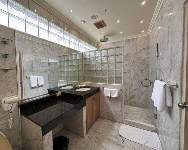 Bathroom 5, Copa Hotel, Pattaya