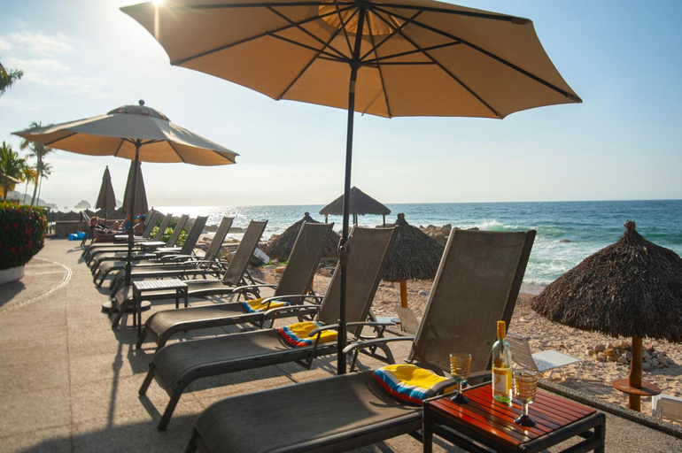 Others 3, Ocean Front, 3 bedroom, 3 bathroom, Casa Natalia, Playa Esmeralda, Puerto Vallarta