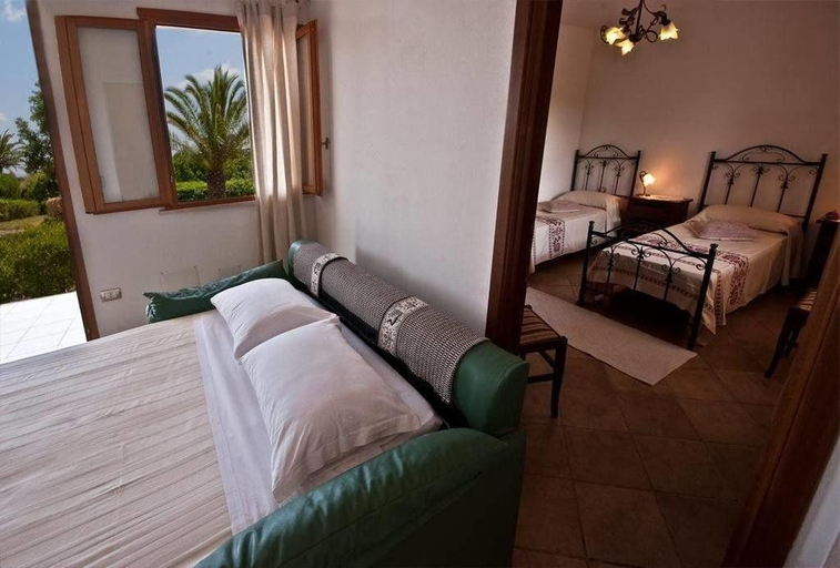 Bedroom 4, Agriturismo Sa Suerera, Sassari