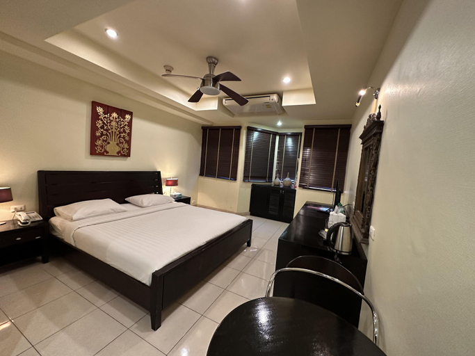 Bedroom 4, Copa Hotel, Pattaya