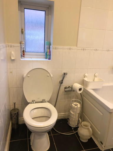 Bathroom 3, Lyndon B&B, Birmingham