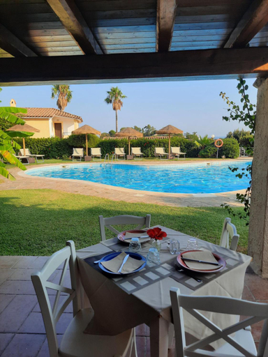 Food & Drinks 5, Le Bouganville Rooms Suites and Apartments, Cagliari
