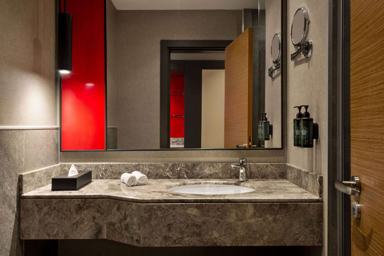 Bathroom 4, Ramada Encore Wyndham AL Khobar Corniche, Al Khobar