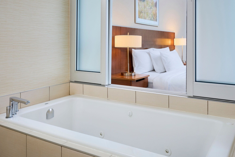 Bathroom 3, Fairfield Inn & Suites by Marriott Ottawa Kanata, Ottawa