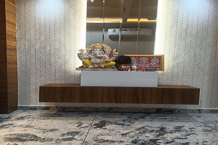 Others 5, Hotel Metro, Vadodara