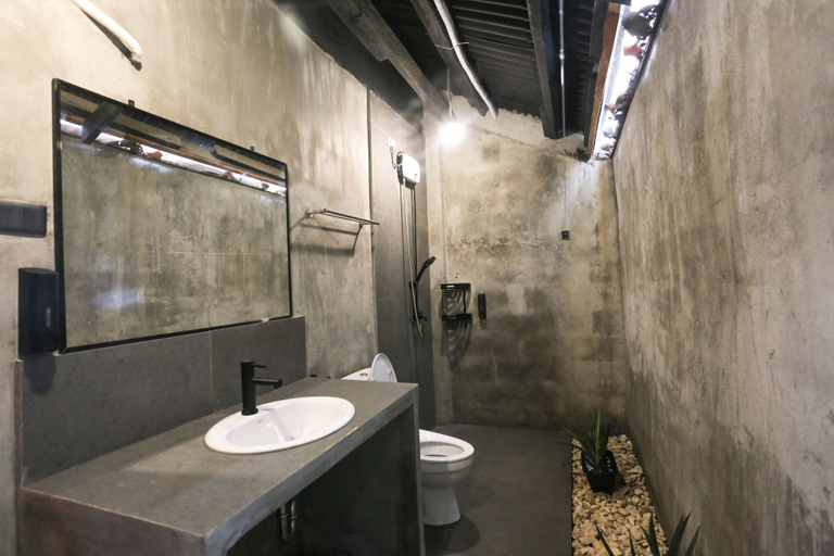 Bathroom 4, Marika Resort, Badian