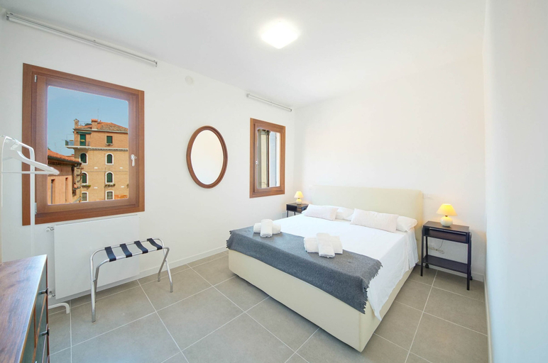 Room 3, DolceVita Apartments N. 491, Venezia