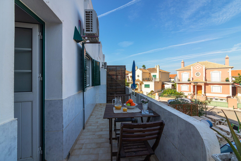 Others 5, Faro Airport Flat 3 by Homing, Faro