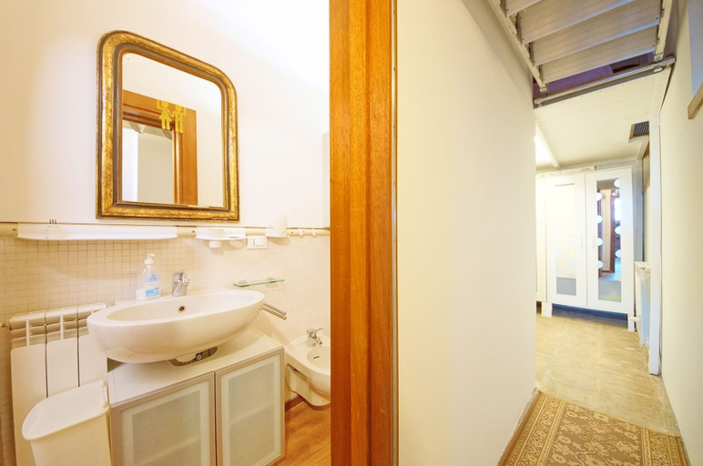 Others 3, DolceVita Apartments N. 453, Venezia