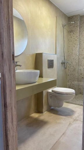 Bathroom 4, Vila Milo, Vlorës