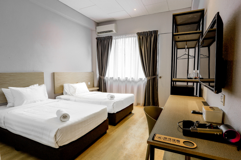 Bedroom 3, Macalister 288, Penang Island