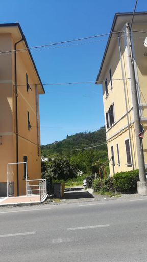Exterior 9