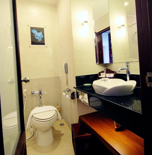 Bathroom 5, Empress Hotel, Muang Chiang Mai