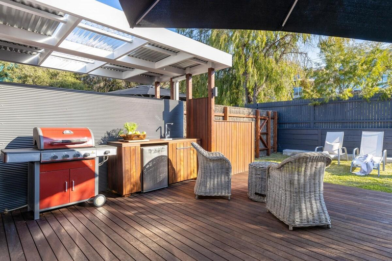 Food & Drinks, Capella Villa No. 3 - stylish coastal living, Melbourne