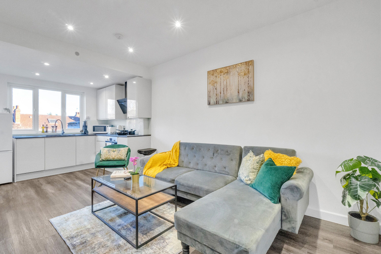 Others 4, home.ly - North London Apartments Hendon, London