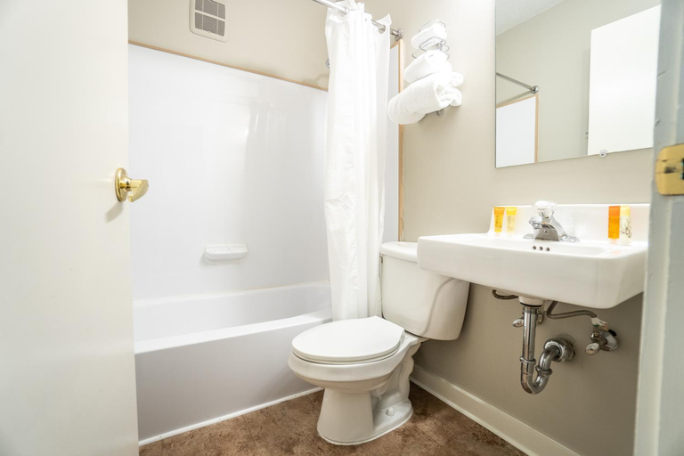 Bathroom 3, The Inn at Bolton Valley, Chittenden