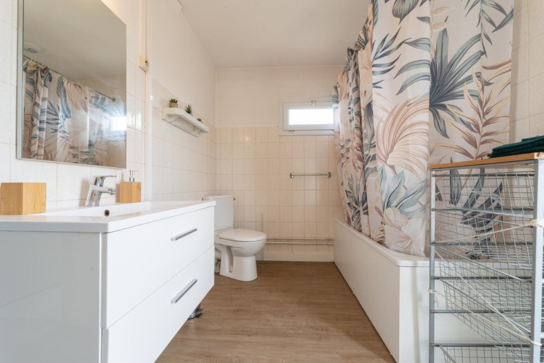 Bathroom 3, Bordeaux - Ma Résidence Privée, Gironde