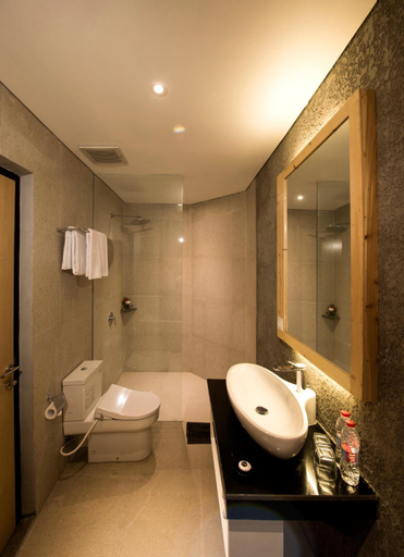 Bathroom 7