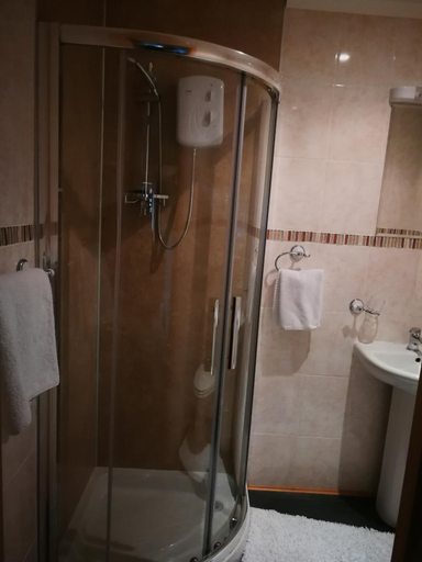 Bathroom 3, Granville Guest House, Aberdeen