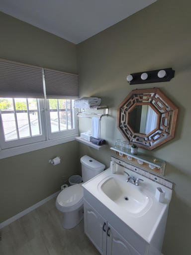 Bathroom 3
